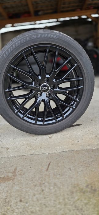 Vând jante cu cauciucuri de SQ5 R20