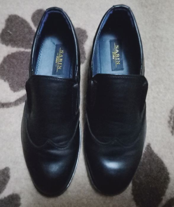 Туфли школьные  34 и 36 р-р