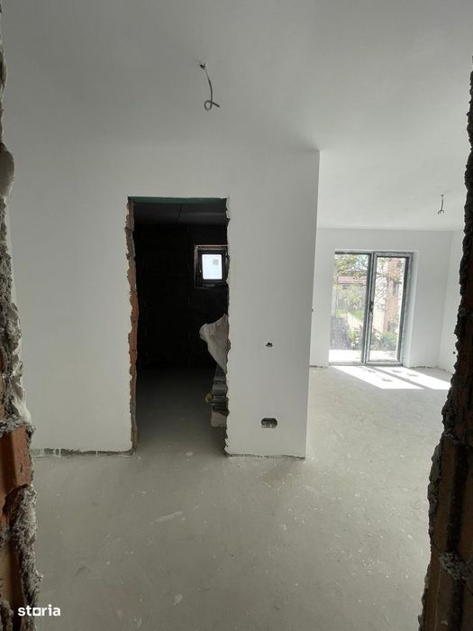 Casă 4 camere | Poartă electrică | Încălzire în pardoseală