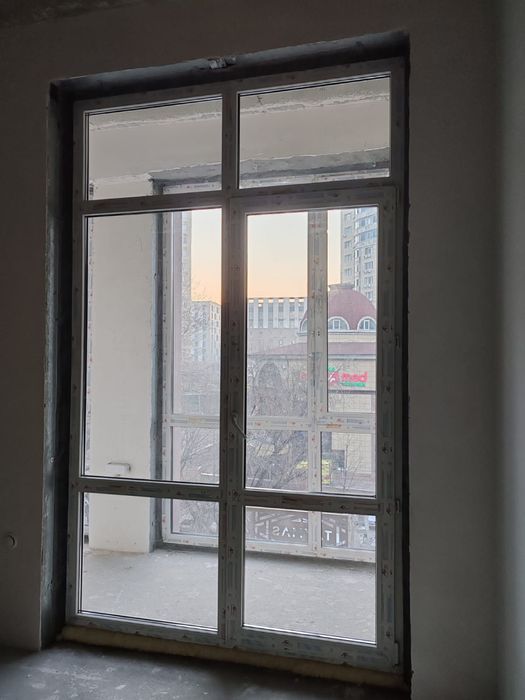 Продам пластиковое окно