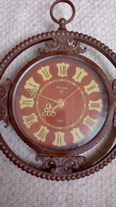 Руски стенен часовник