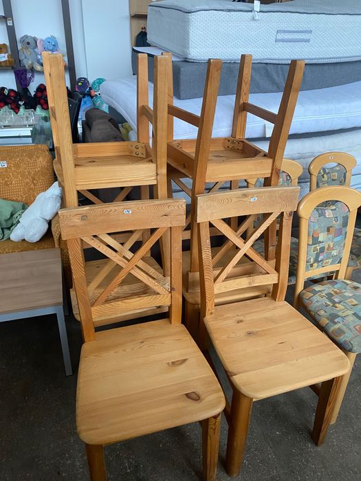 Mobila  frumoasa din lemn masiv