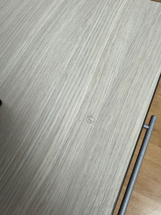 Vând mobilă living – set complet (comoda TV + corpuri suspendate)