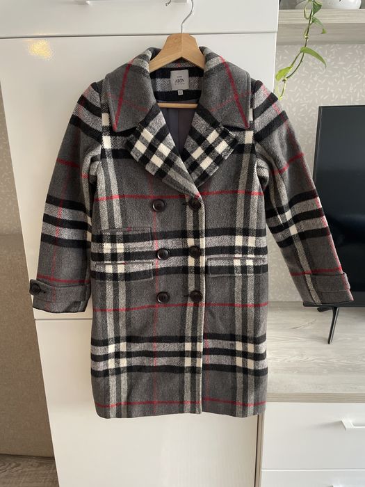 Пальто демисезонное на девочку