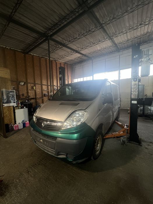 De vanzare opel vivaro Avariat
