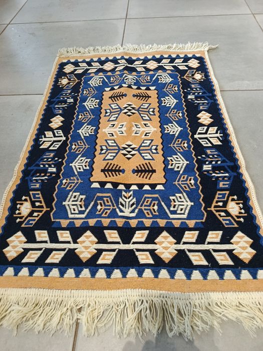 Covor Kilim, model traditional