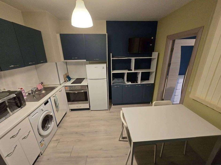 Дава се под наем Двустаен апартамент в София, Студентски град - 50 кв.м за 530 € - Снимка #2