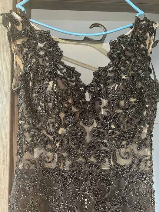 Официална рокля- бална