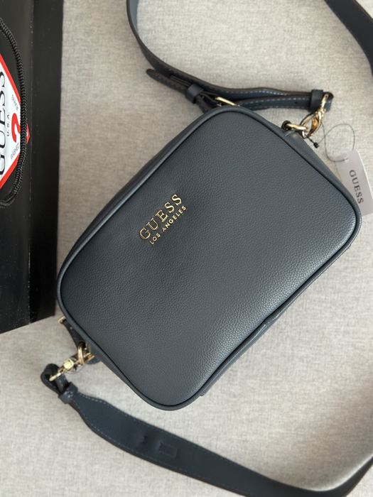 Продам сумку от Guess