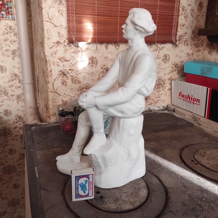 Максим Горький (бисквит)