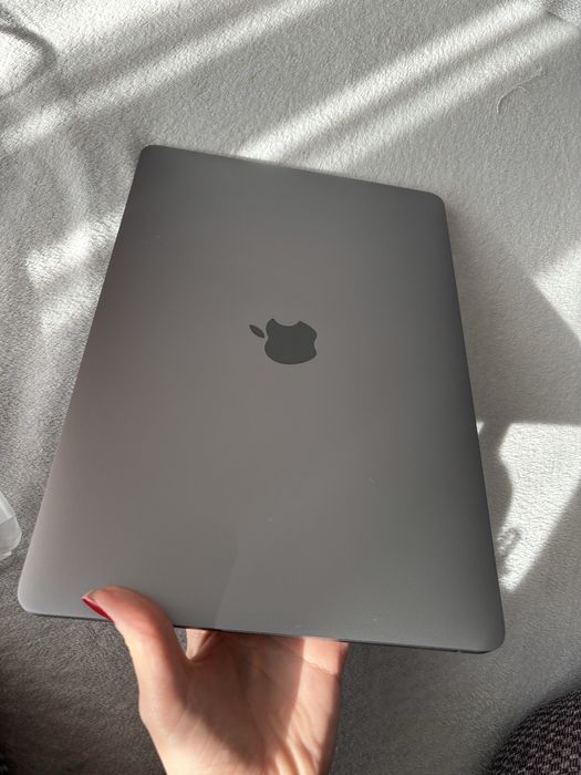 Macbook Air 13- inch