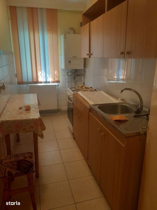Garsoniera spatioasa la parter, centrala, termopan Orizont