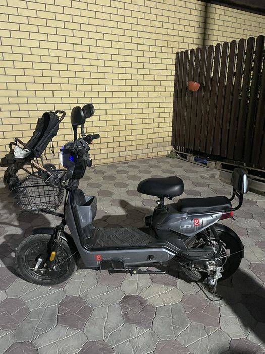 ЭлектроСкутер Sk8