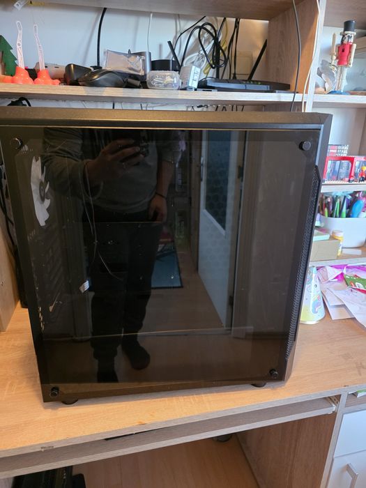 Vand surse si carcasa pc