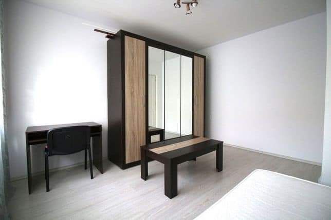 Apartament 2 camere decomandate zona Vivo