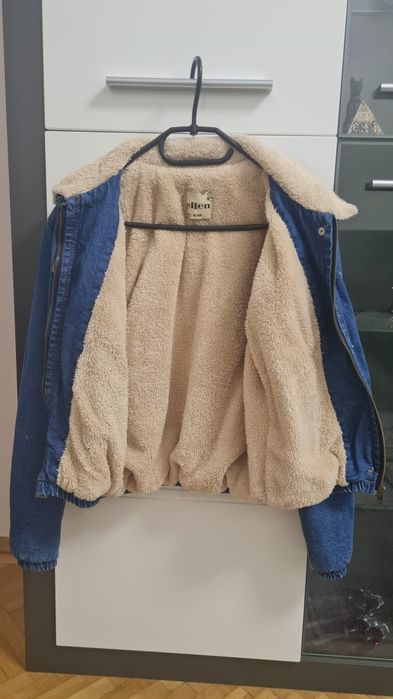 Geaca de blugi cu blanita S