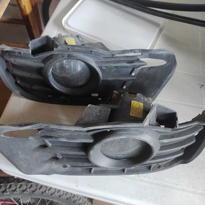 Халогени и декоративни пластмаси за W204