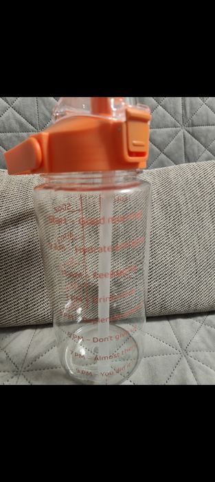 Sticlă de apă gradata 1.5 litri nouă nefolosită