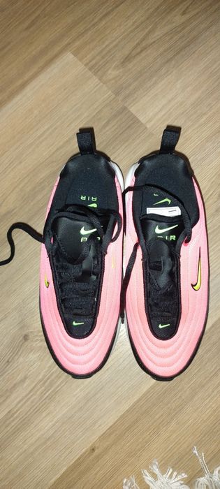 Дамски маратонки Nike