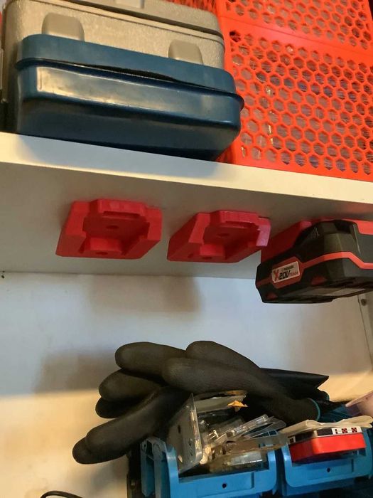 Suport acumulator Parkside X20V – Organizare Atelier