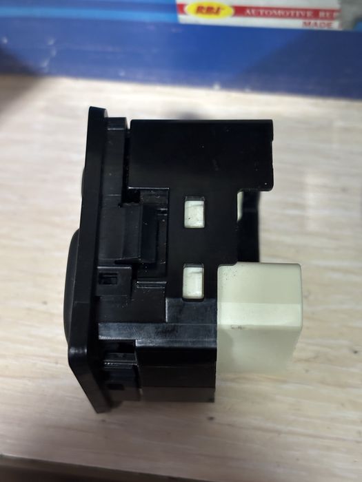 Блок управление зеркал Rav 2004