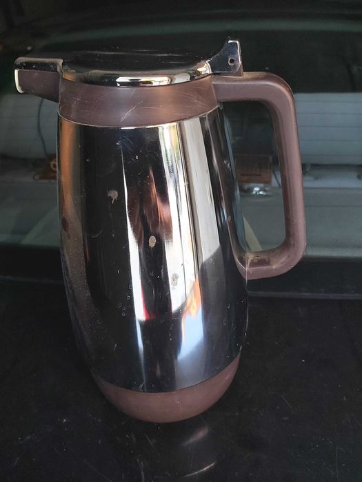 Термос кана 1 л.