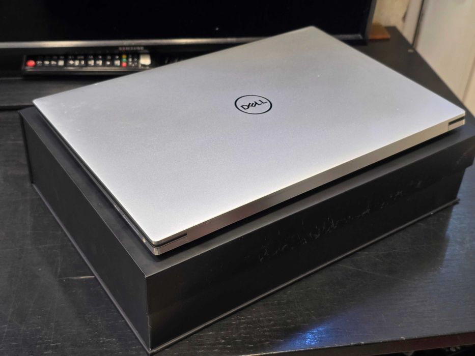 Hope Amanet P7 Laptop DELL XPS 15 9510 / Intel Core i7 / RTX 3050 Ti