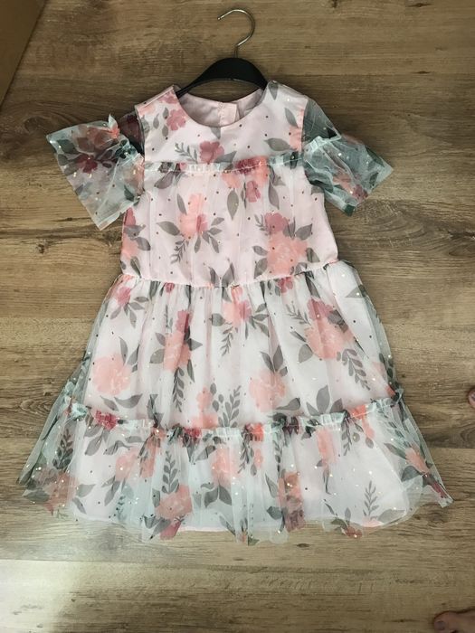 Детска рокля с тюл