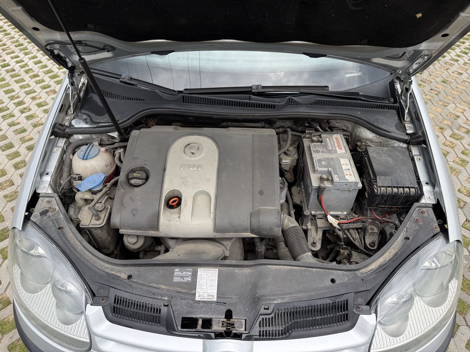VOLKSWAGEN Golf 2004 — imagine 4