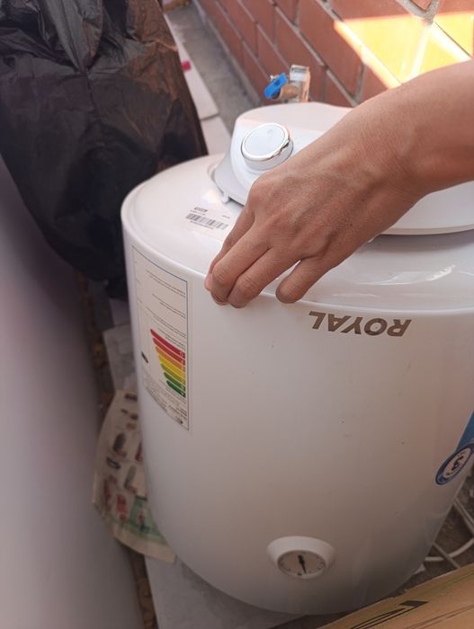 Продам титан на запчасти