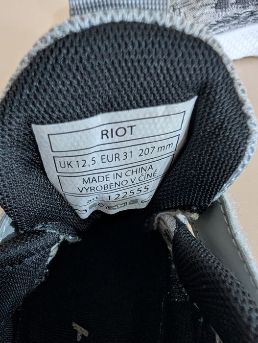 Adidași și tenesi copii 8-9 ani -2 modele