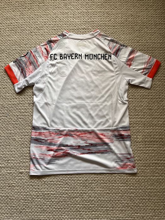 Bayern München 25/26 Away Fan Version