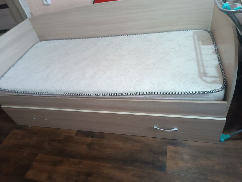 Продам детскую кровать