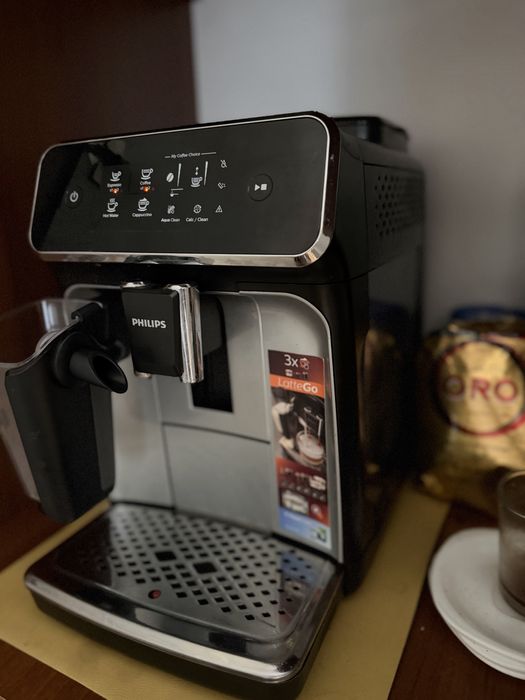 Espressor automat philips lattego ep2236/40