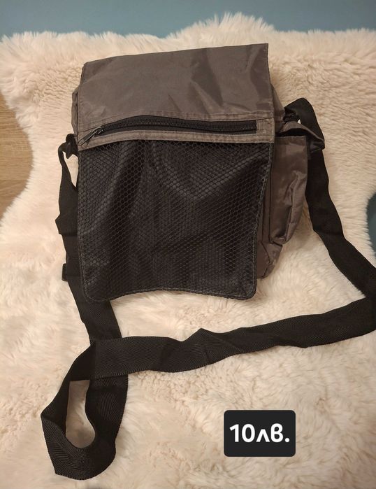 Чанти и несесери