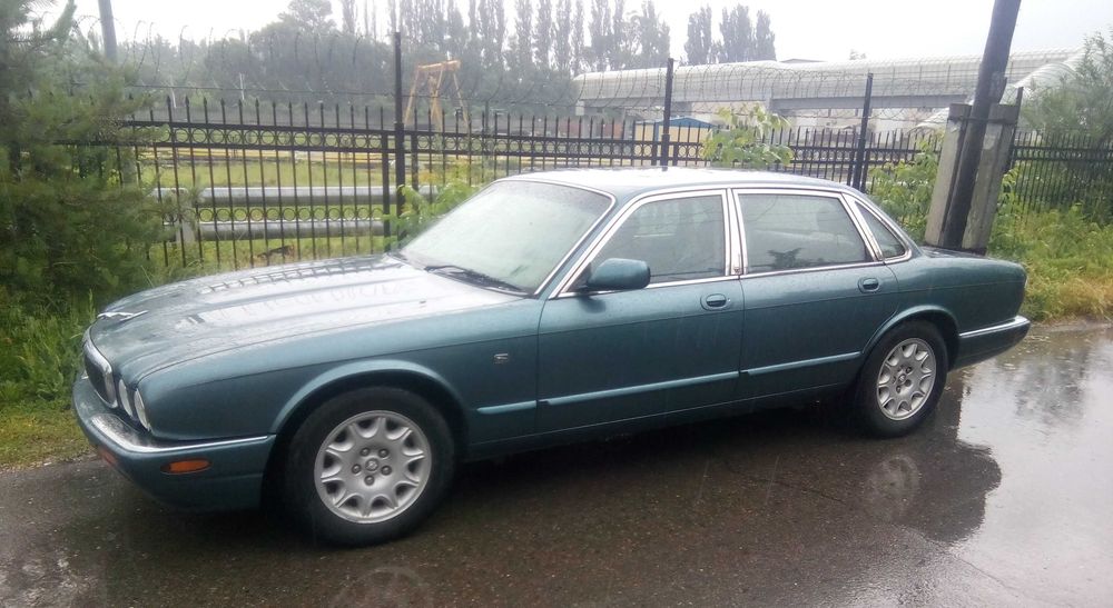 Jaguar без пробега по Казахстану.