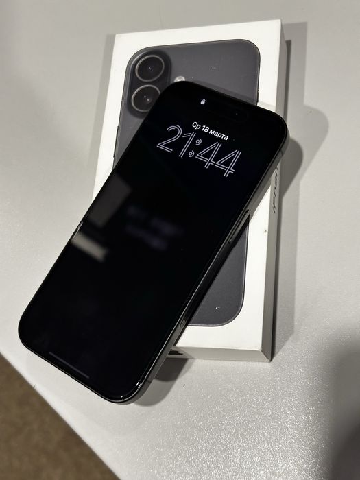 Айфон 17 на гарантии