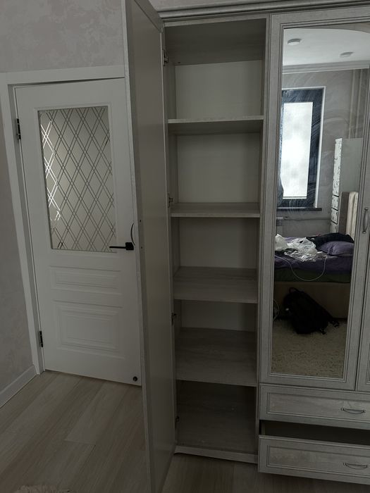 Продаем шкаф в отличном состаении