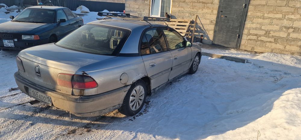 Продам машину опель