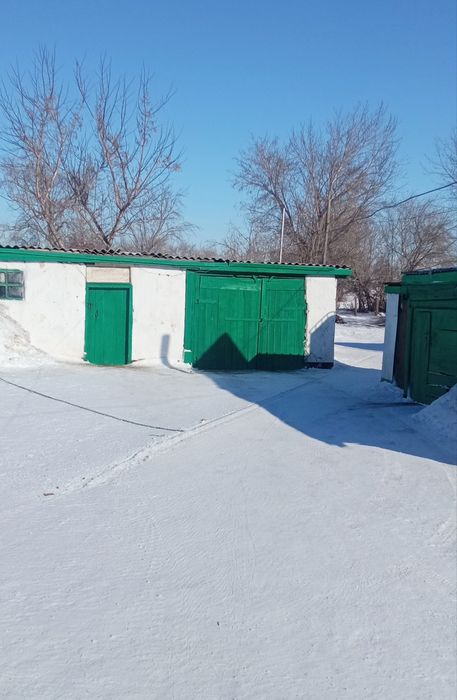 Продам дом на селе. 60 км. от города