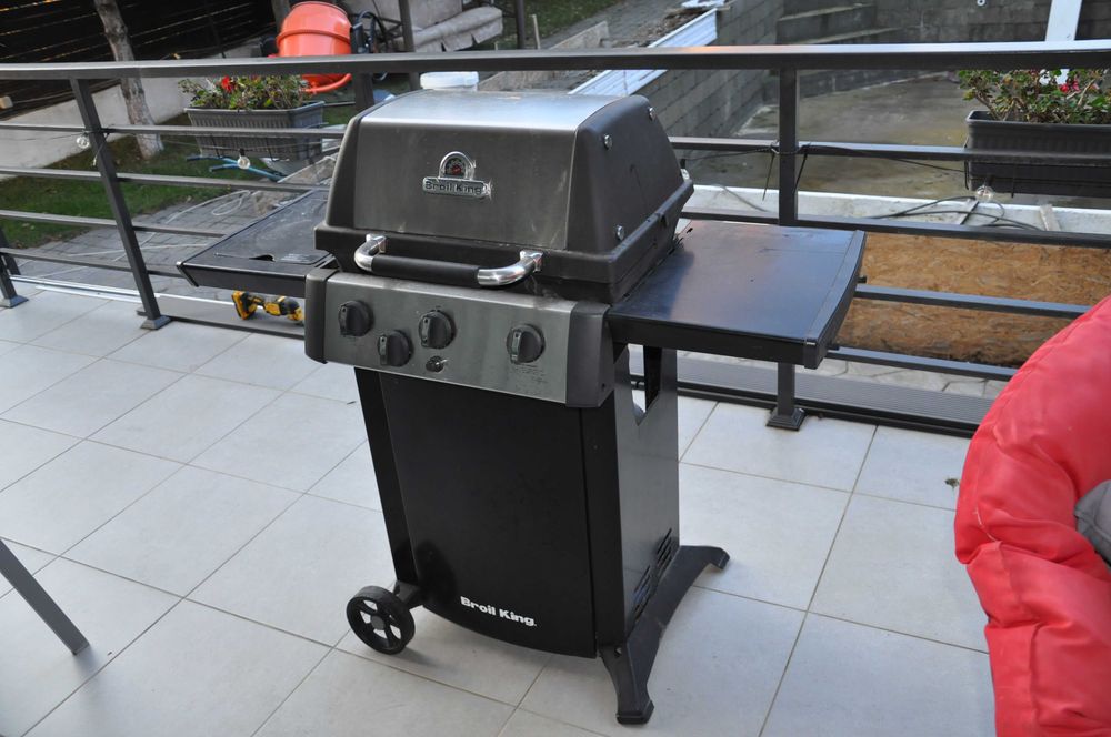 Gratar gaz Broil King 3+1 ochiuri
