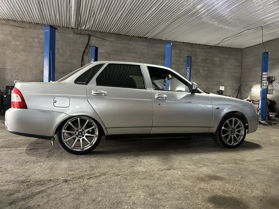 Продам диски с резиной Advan RS R17