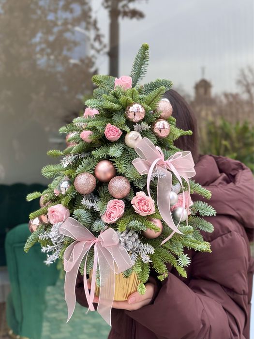 Елка живая голубая ель