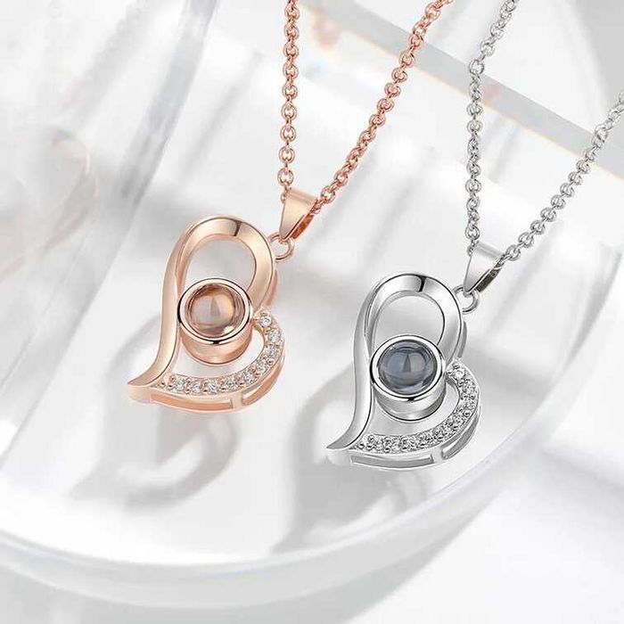 Колие обичам те на 100 езика/Дамско колие Обичам те на 100 езика/колие