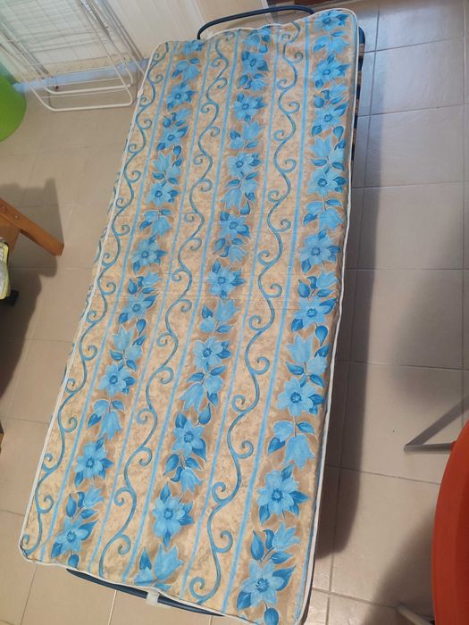 Сгъваемо,походно легло