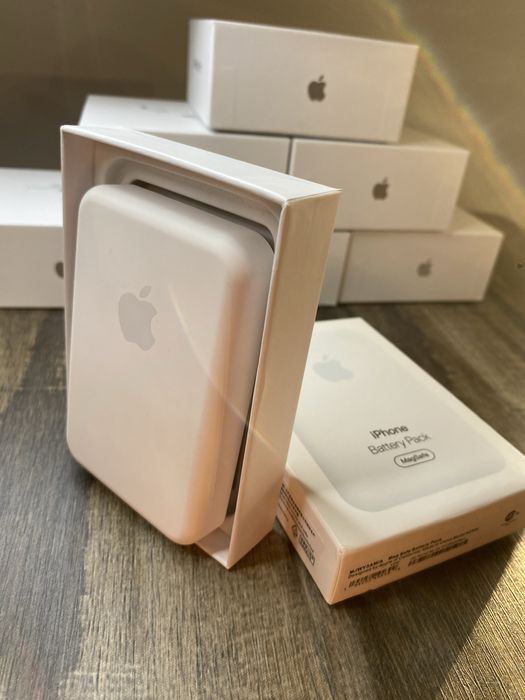 Apple MagSafe Battery Pack | Безжично зарядно за iPhone