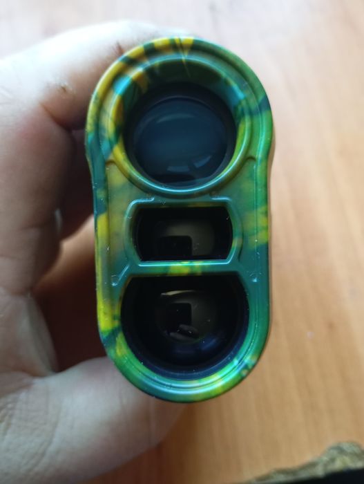 Монокъл с лазерен далекомер