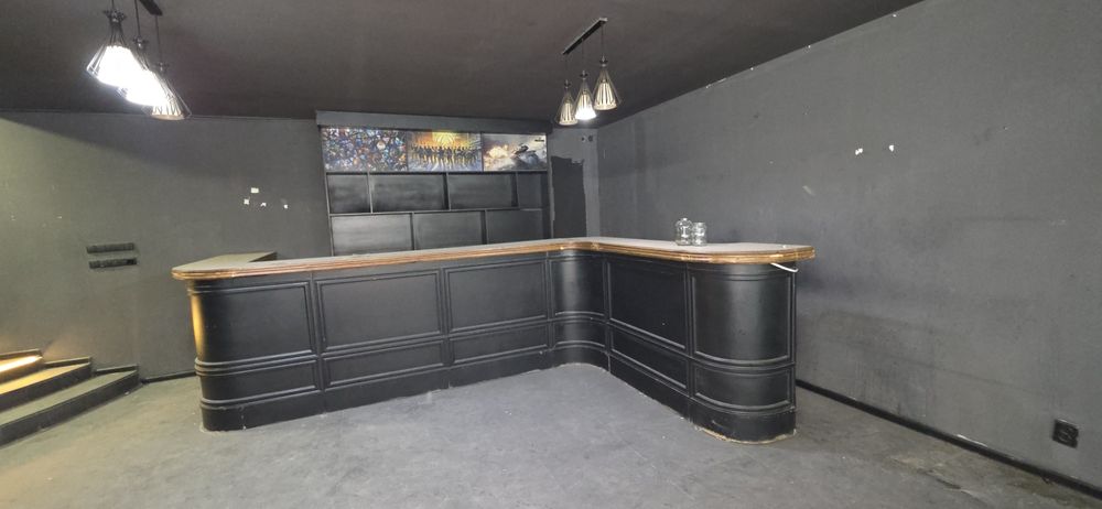 Продаётся барная стойка