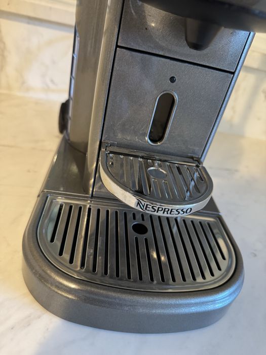 Vând Espressor Nespresso KitchenAid