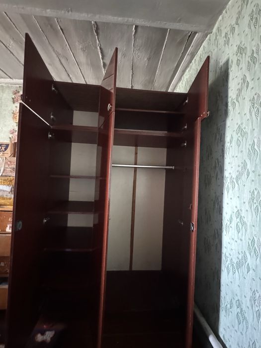 Продам шкаф в хорошем состоянии.